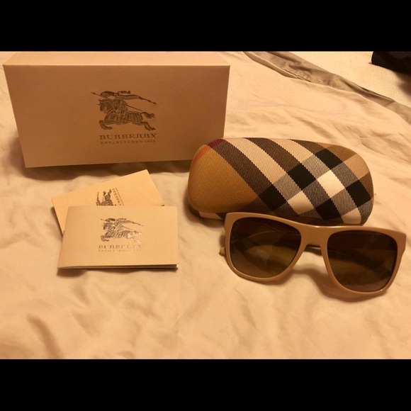 Burberry 4112-M Sunglasses main image 4